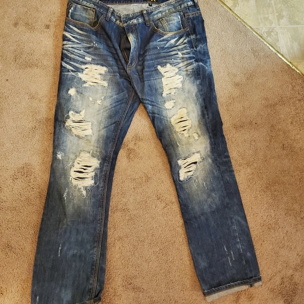 Jeans - Picture 3 of 4
